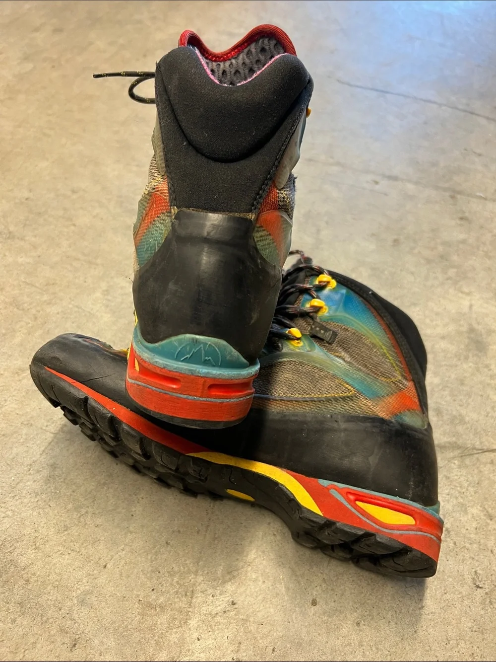 Men's Multicolor Hiking Boots - Yellow & Red Accents size US 11 EUR 44 1/2